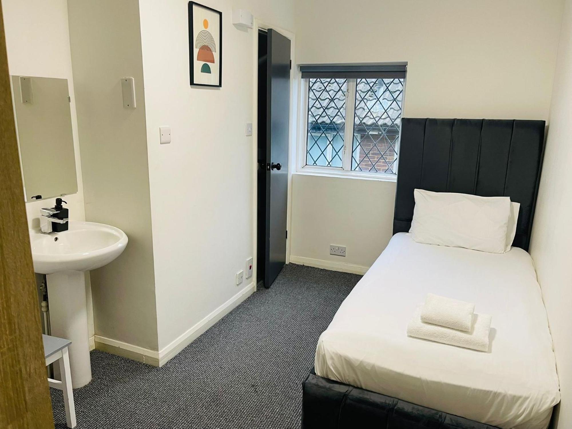 Hotel Woodford London